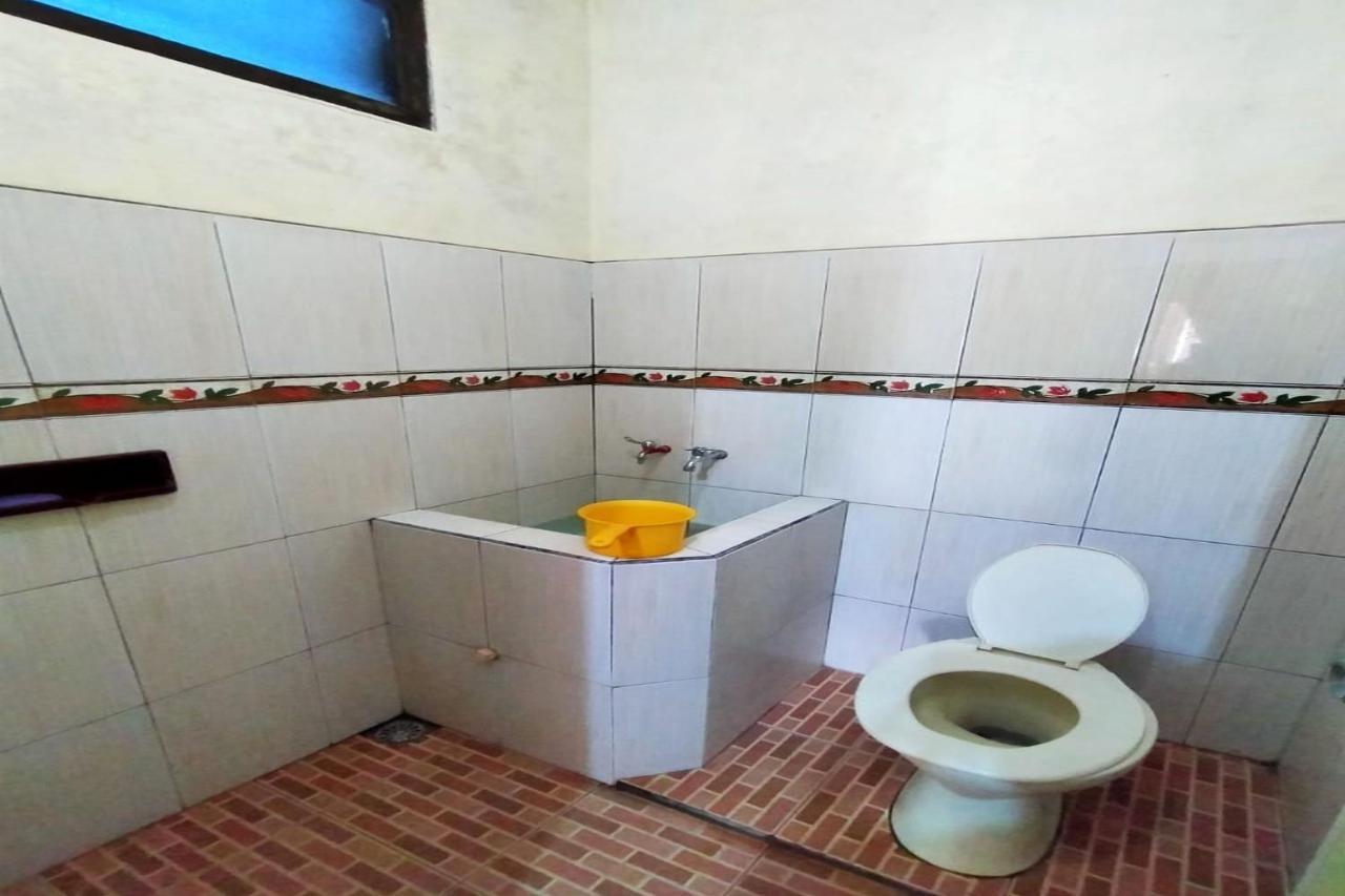 Villa Neza Sarangan Zewnętrze zdjęcie
